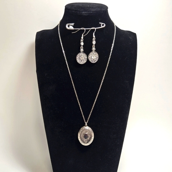 Necklace 18" Silvertone Chain with Locket Crystal Marchasite Fishhook Earrings - Picture 2 of 6